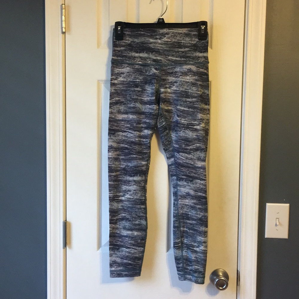 Lululemon high rise wunder unders rare pattern